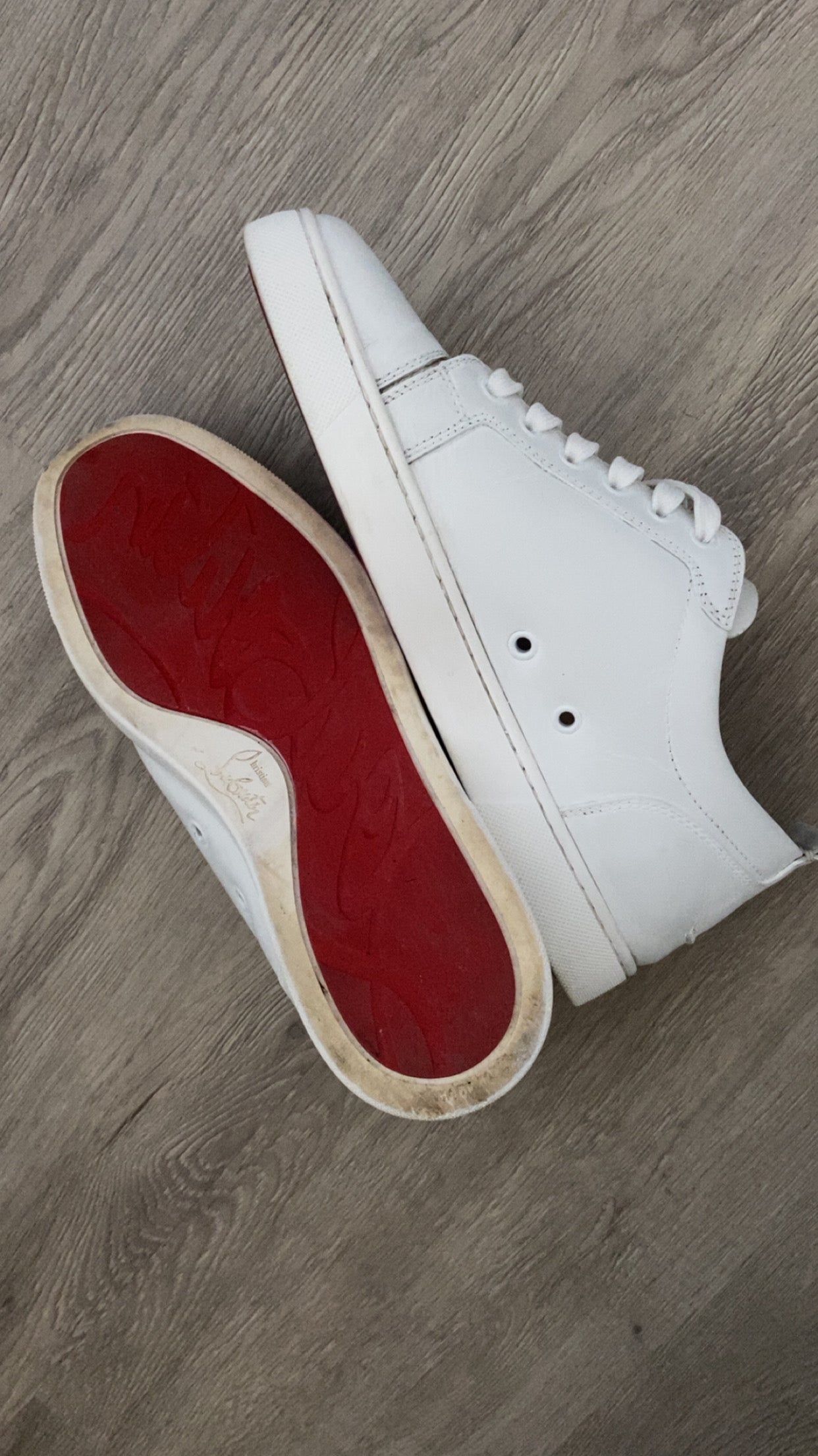 Christian louboutin spikeless 41