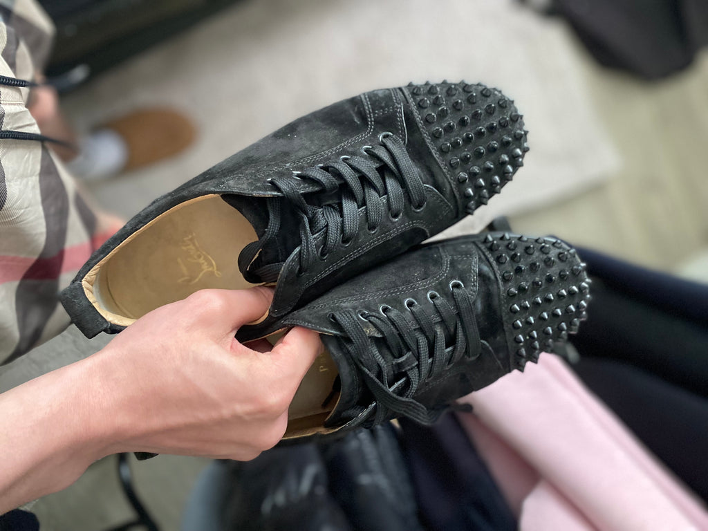 Christian louboutin junior spikes 42